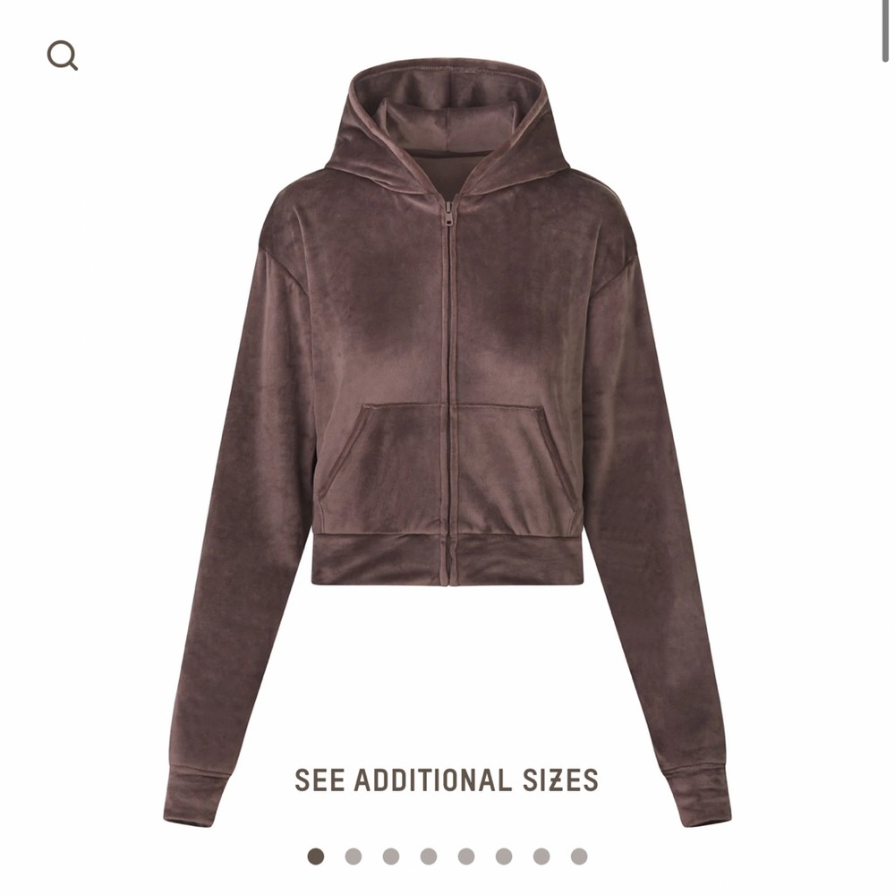 Skims velour set
